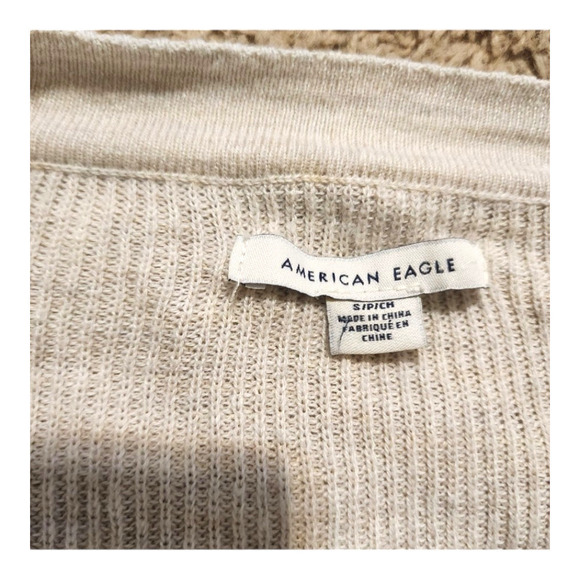 American eagle beige V-Neck sweater size small - Picture 4 of 7